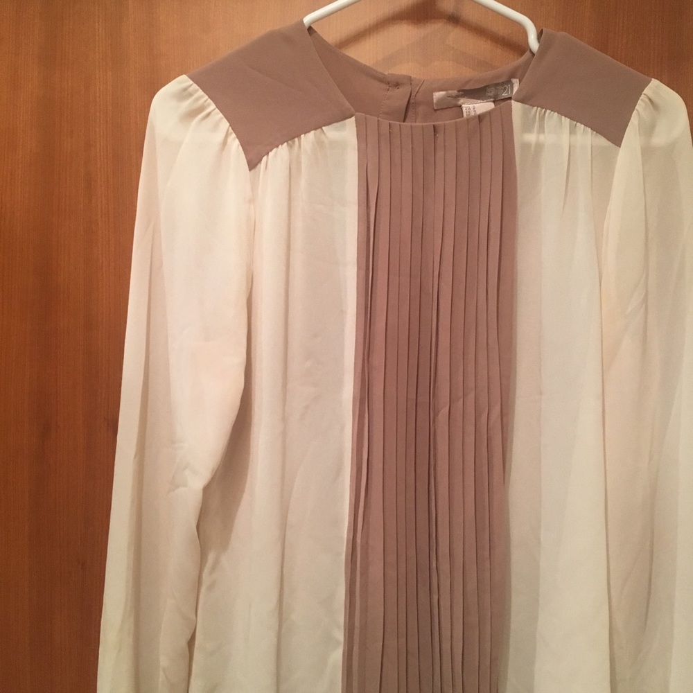 Forever 21 Blouse - Picture 2 of 5